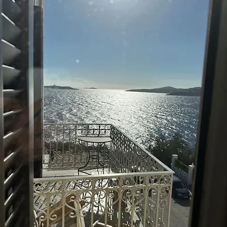 Salty -syros דירה ארמופוליס